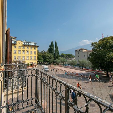 Residenza Rocca Del Lago - Happy Rentals Riva del Garda Exterior photo