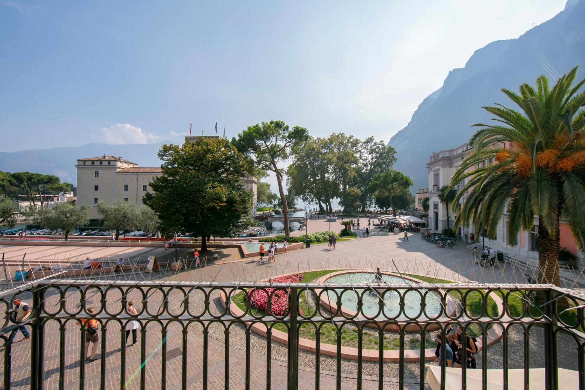 Residenza Rocca Del Lago - Happy Rentals Riva del Garda Exterior photo